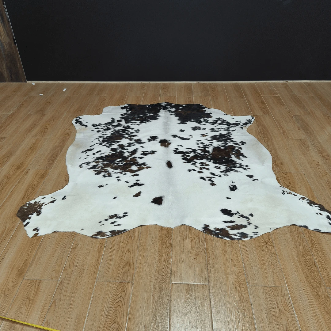 牛皮地毯  A1096  1.98*2.07     进口轻奢整张牛皮地毯