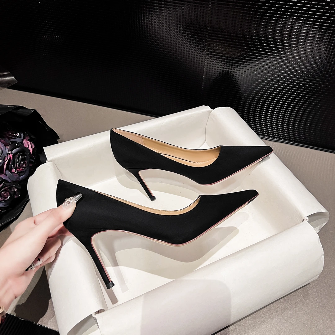 玫瑰的故事同款法式尖头细跟气质高跟鞋女职业百搭绒面浅口单鞋女