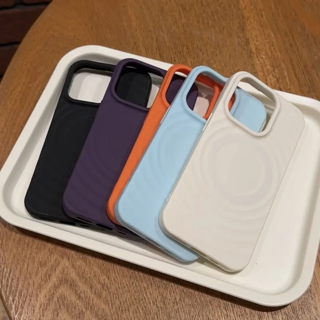 轻奢简约适用苹果16手机壳硅胶iPhone15promax磨砂15/14白色ins软