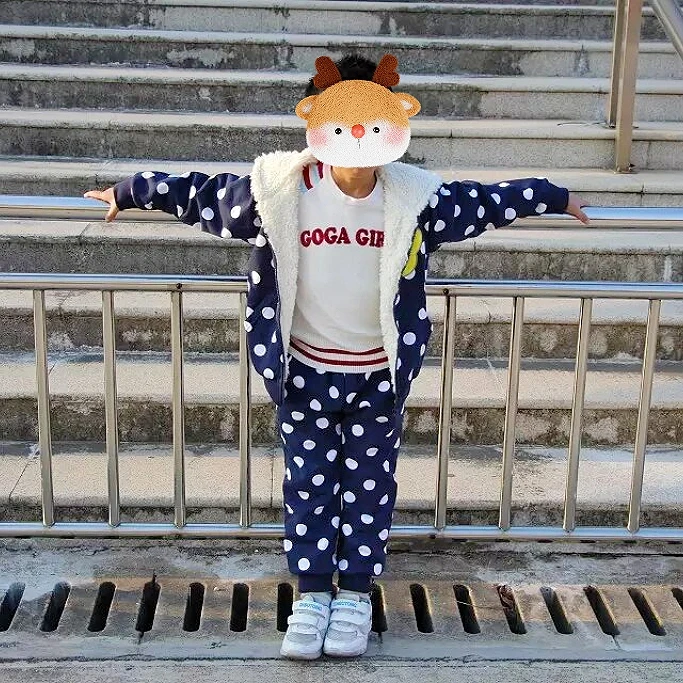 儿童针织外套加厚套装童装两件套（身高加十拍）