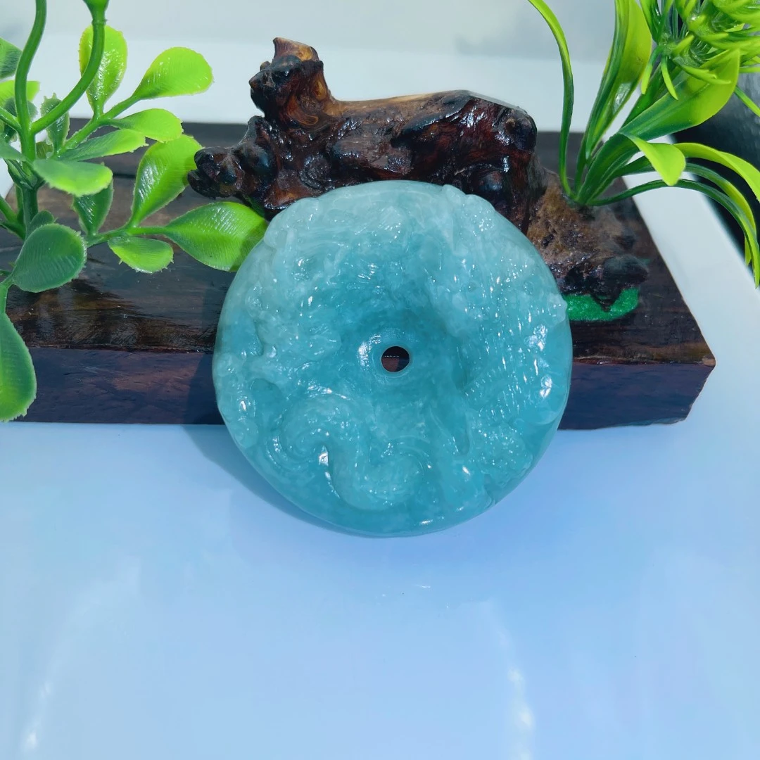 GS2111翡翠A货时尚百搭精美龙牌吊坠