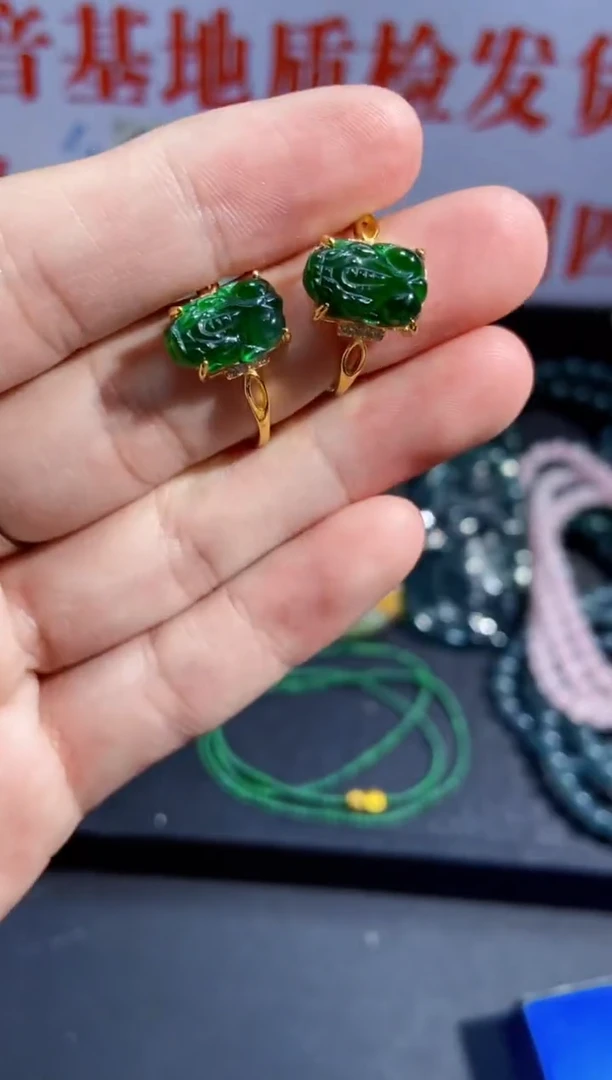 【闪购商品】翡翠挂件合金0629859610
