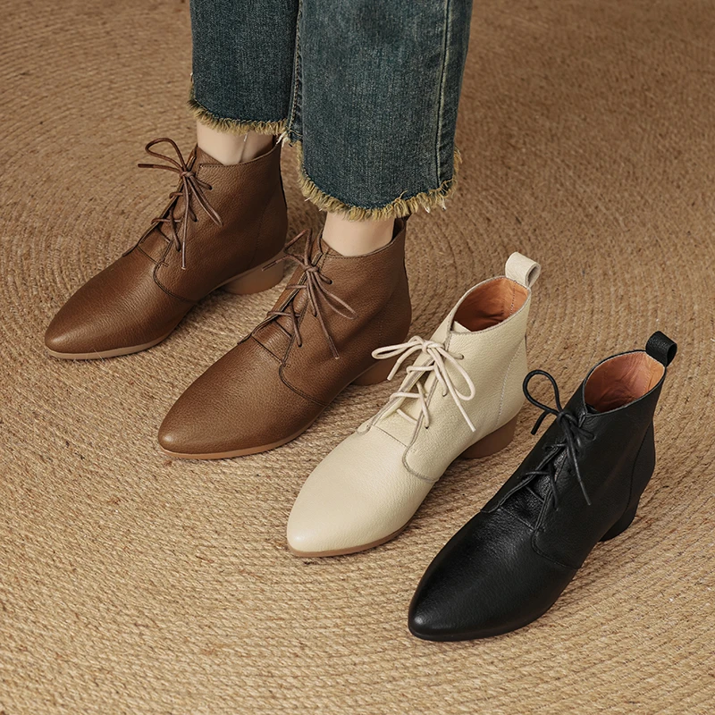 2024年新款时装短靴女粗跟复古百搭尖头系带中跟英伦风春秋单靴子