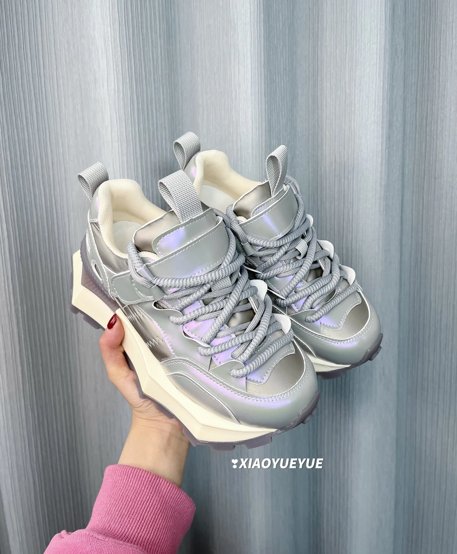 新款网红时尚百搭阿甘鞋透气真皮女鞋潮流款运动鞋轻奢春季老爹鞋