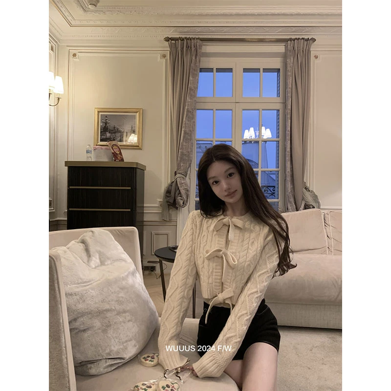 秋冬新款小个子穿搭蝴蝶结系带针织开衫内搭吊带背心短款裤子套装