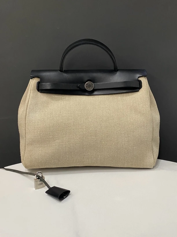 95新 Hermes/爱马仕 亚麻herbag31包Y刻/JJ04110109