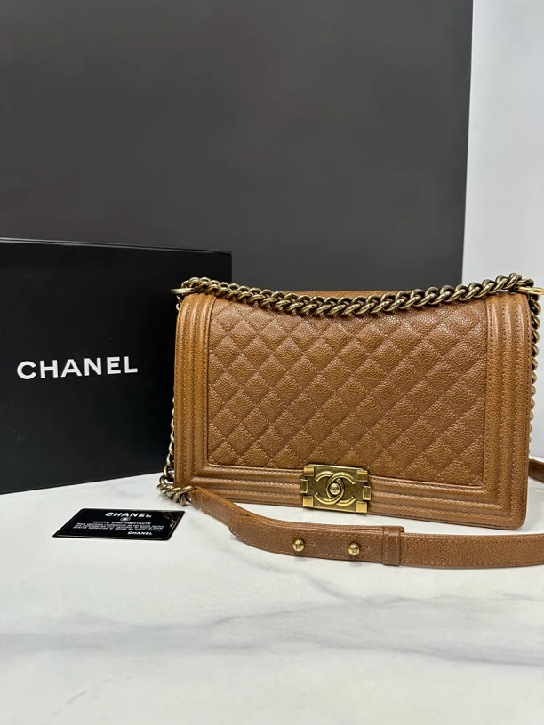95新 Chanel/香奈儿 金棕鱼子酱leboy包20开卡28cm/0134092002