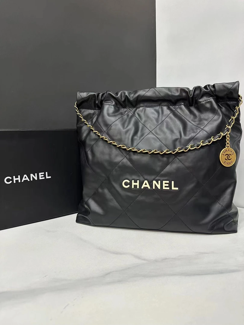 95新 Chanel/香奈儿 22bag白色字母log中号/芯片35cm/0484072304