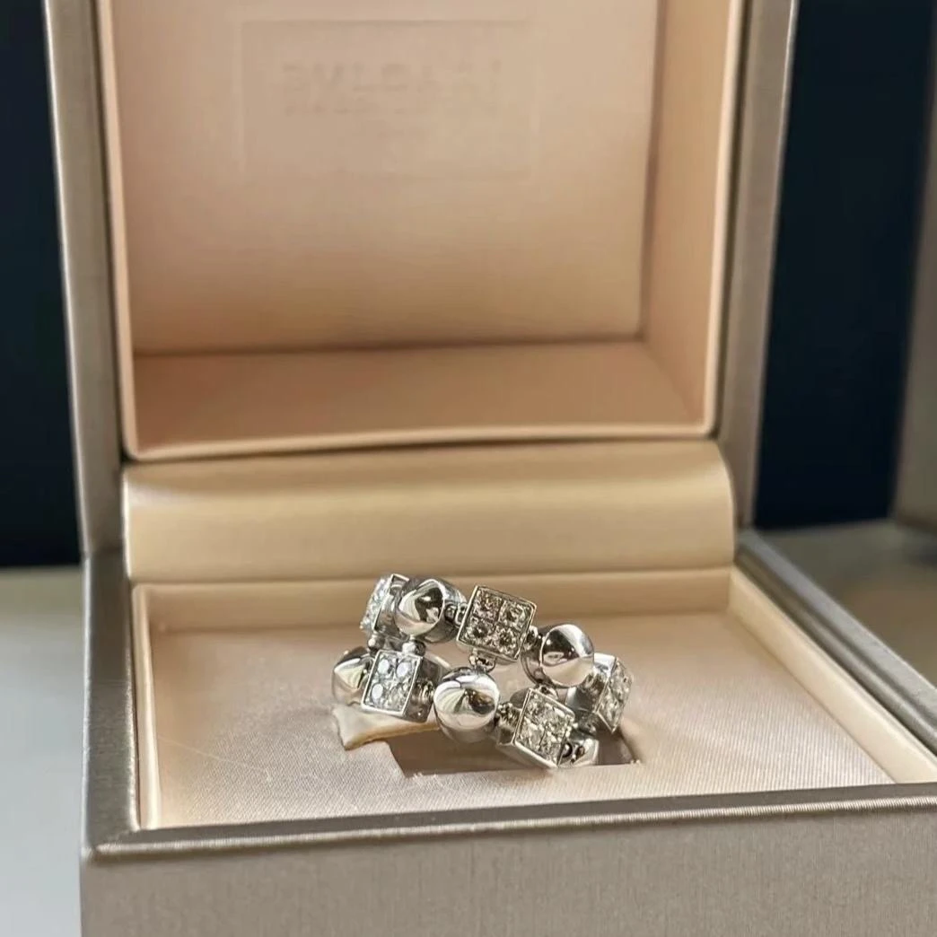 95新 BVLGARI/宝格丽 宝格丽铆钉双环戒指 50码/JJ4071906