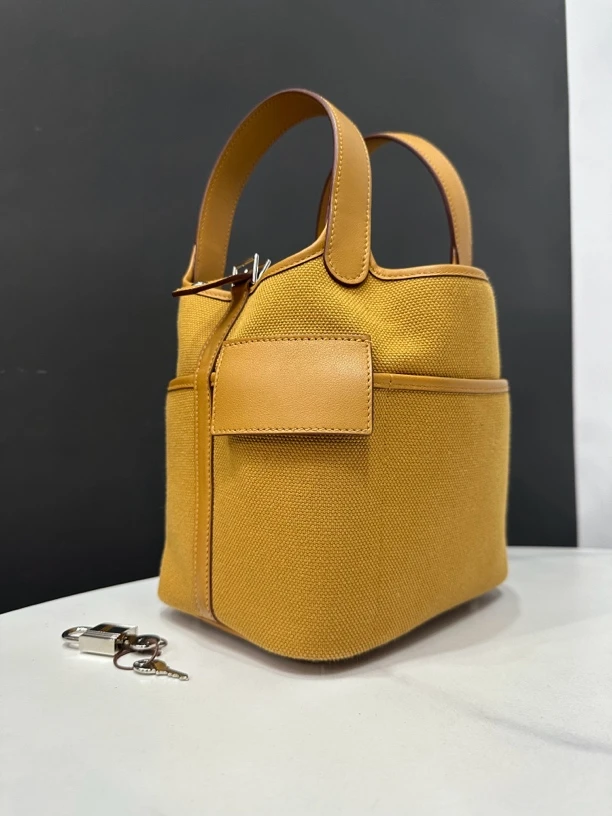 99新 Hermes/爱马仕 cargo芝麻色银扣菜篮子18 U刻/HK41441014