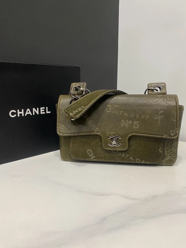 95新 Chanel/香奈儿 涂鸦Cf腋下包/8开25Cm/HK41200808