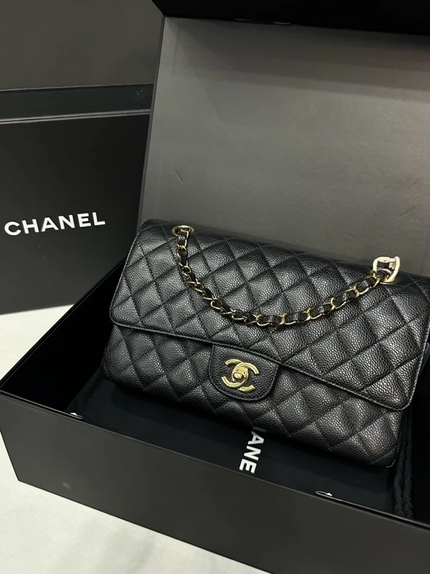 95新  街角/香奈儿黑金鱼子酱cf中号14开25cm/JJ3110703