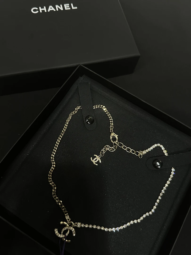 99新 Chanel/香奈儿 24p水钻双C choker项链/JJ4070304