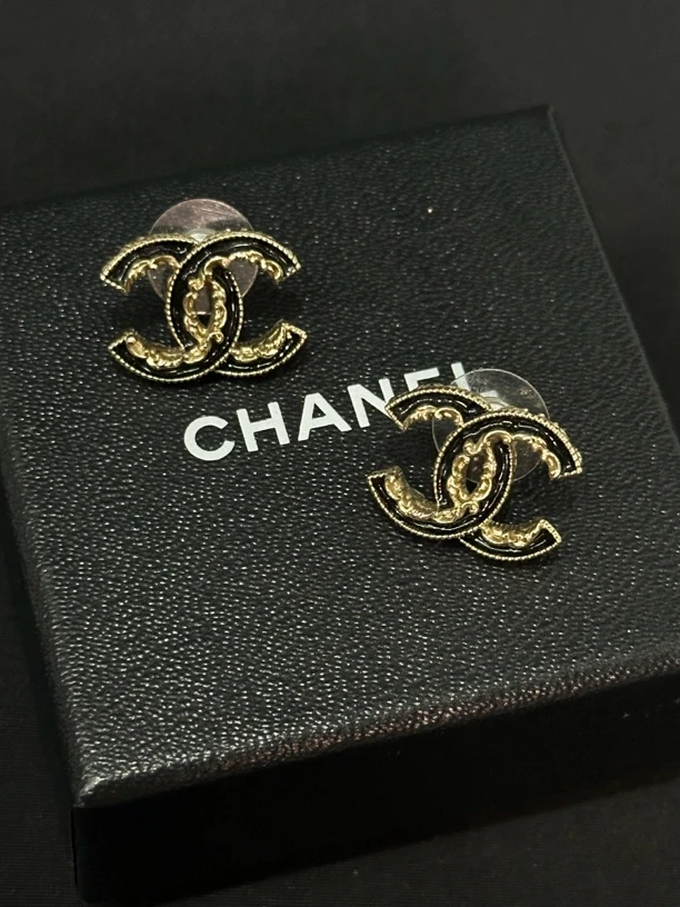 95新 Chanel/香奈儿 14v珐琅耳钉/JJ4071710