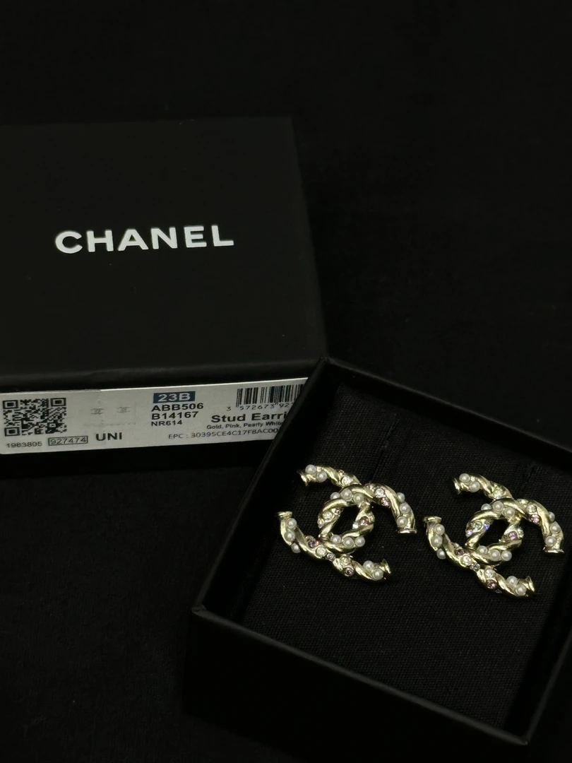 99新 Chanel/香奈儿 23B珍珠拼钻麻花双C耳钉/JJ4102515