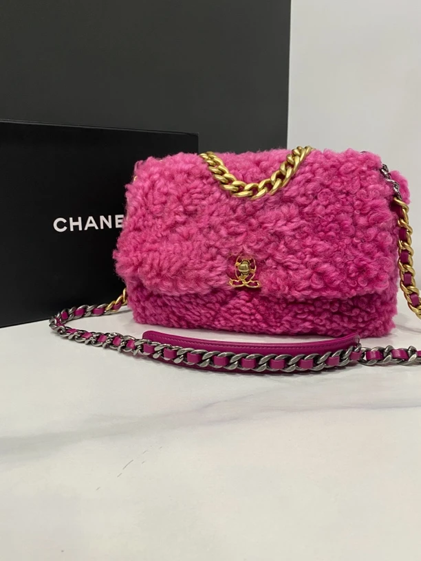 95新 Chanel/香奈儿 粉色泰迪毛19Bag包30开26Cm/JJ4071506