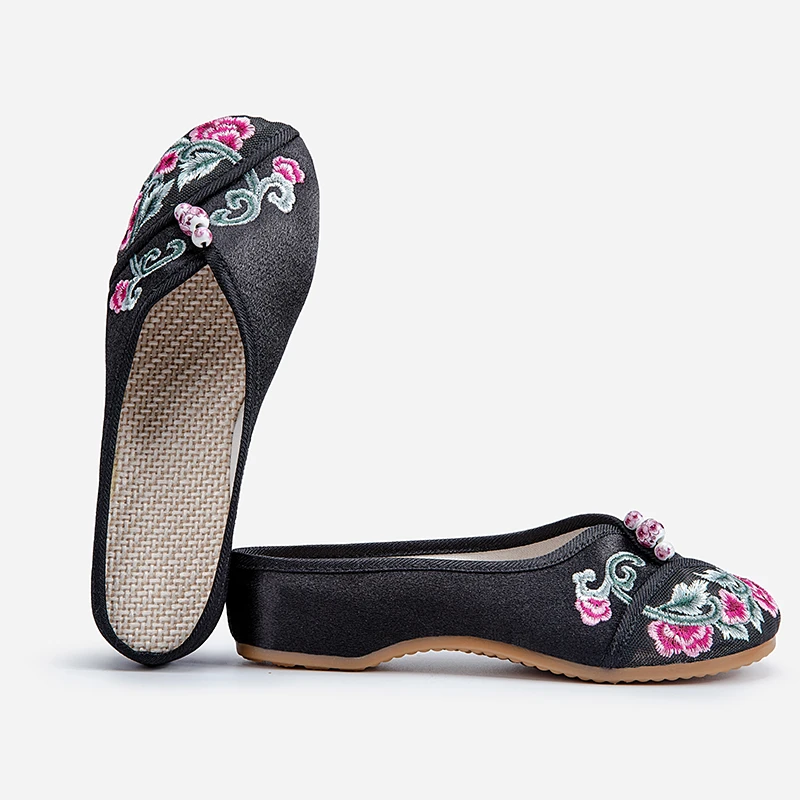 《花间富》夏季时尚风百搭设计感布鞋绣花鞋休闲鞋女606-109
