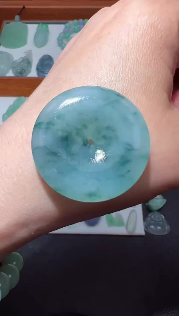 【闪购商品】定制翡翠未镶嵌31.1*5.8平安扣