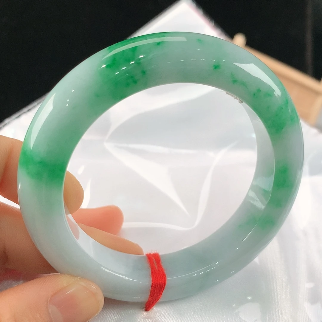 翡翠手镯未镶嵌111/1024