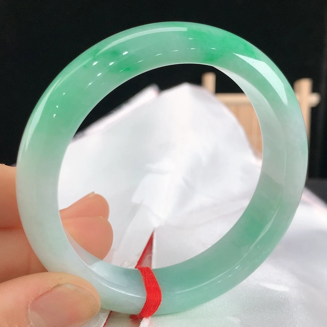 翡翠手镯未镶嵌111/1013