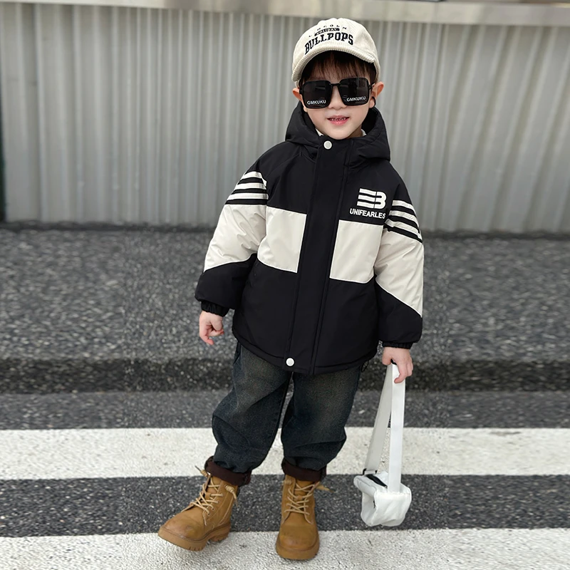 男童拼色加绒外套秋冬2024新款派克服洋派中小孩童连帽加厚风衣潮