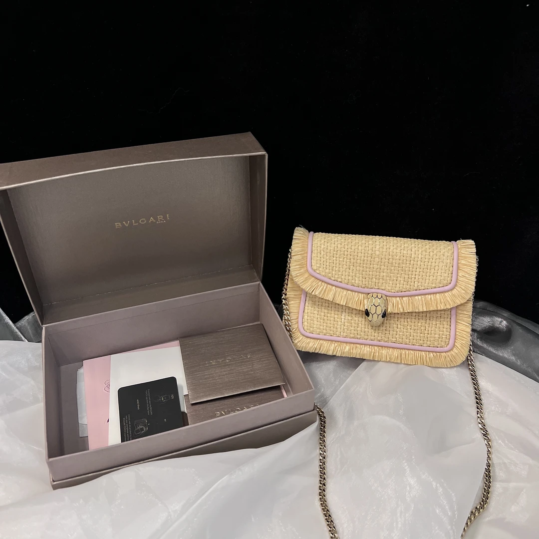 95新 BVLGARI/宝格丽 宝格丽斜挎包包