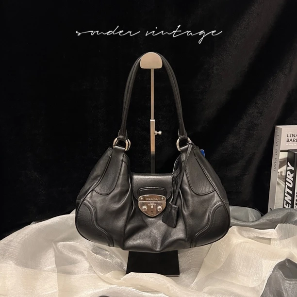 95新 Prada/普拉达 Prada 单肩包