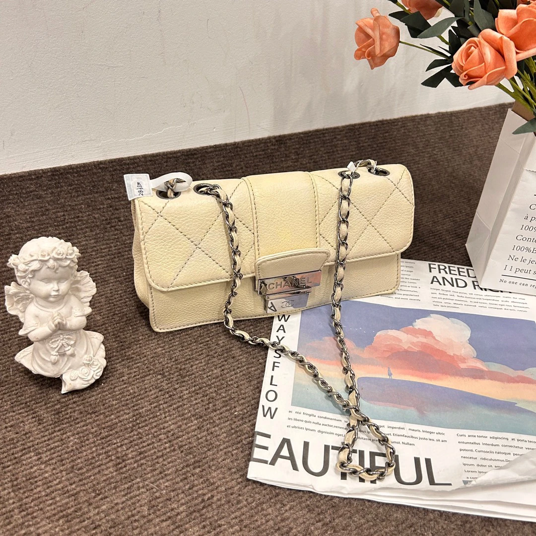 95新 Chanel/香奈儿 chanel 斜挎包小香风