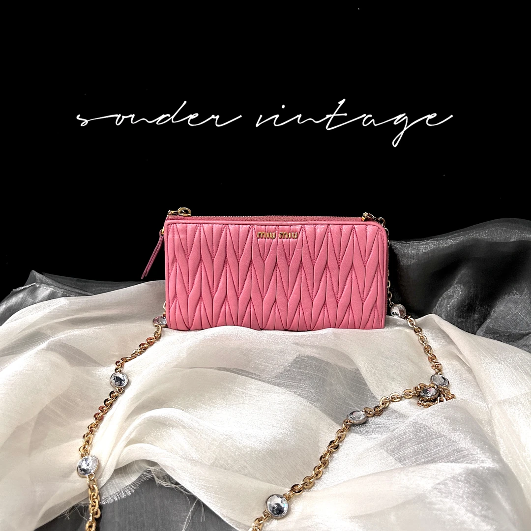 95新 MIU MIU/缪缪 miumiu单肩斜挎包（钱包）
