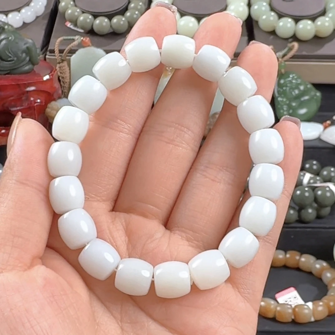 和田玉新疆且末青白玉羊脂白卡10直切19颗