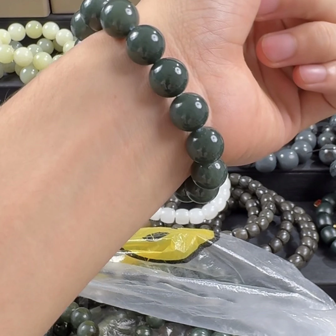 和田玉新疆且末蓝卡12圆珠16颗