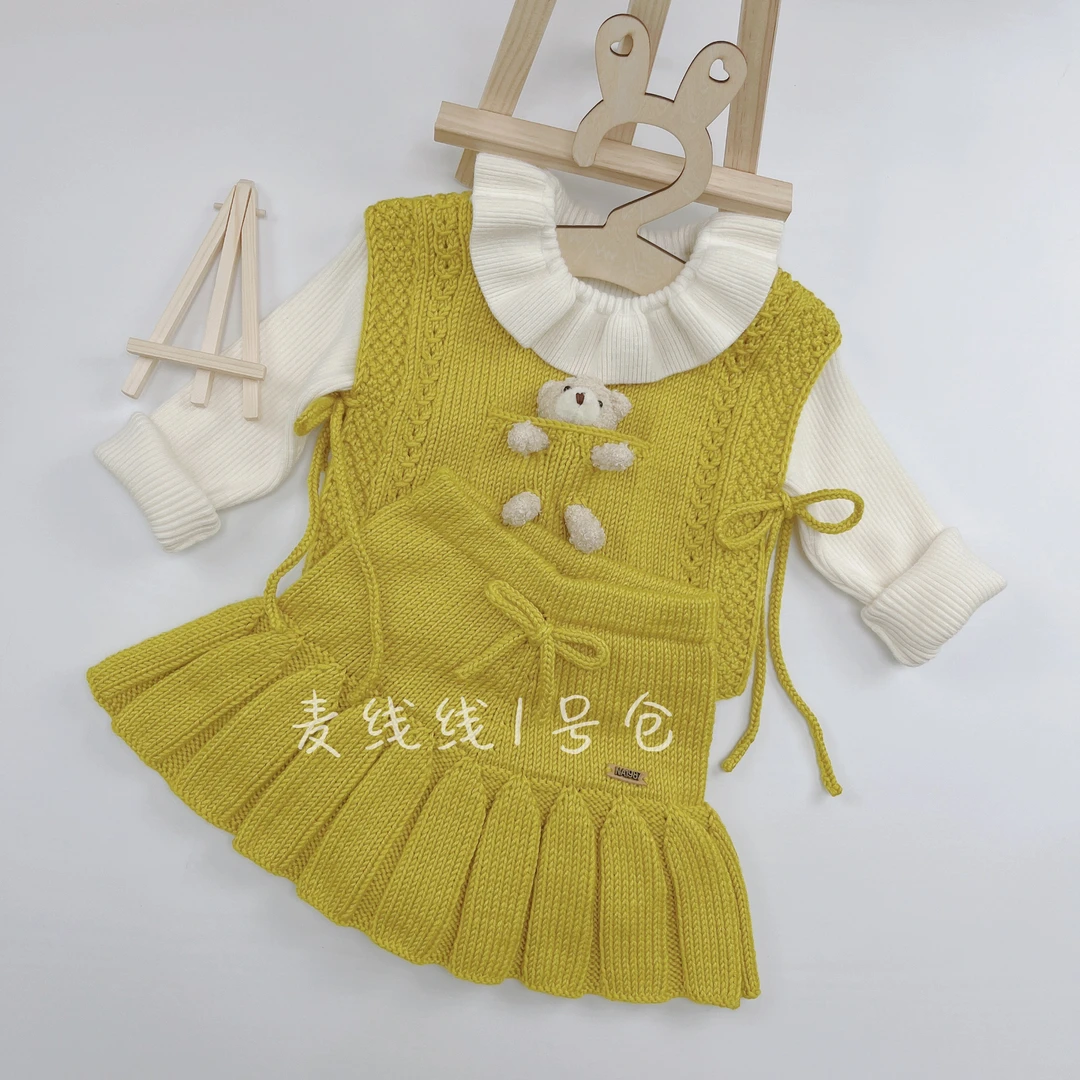 51#+56#（欧版飘带小熊坎肩+百褶裙）套装材料包（非成品）手工中粗