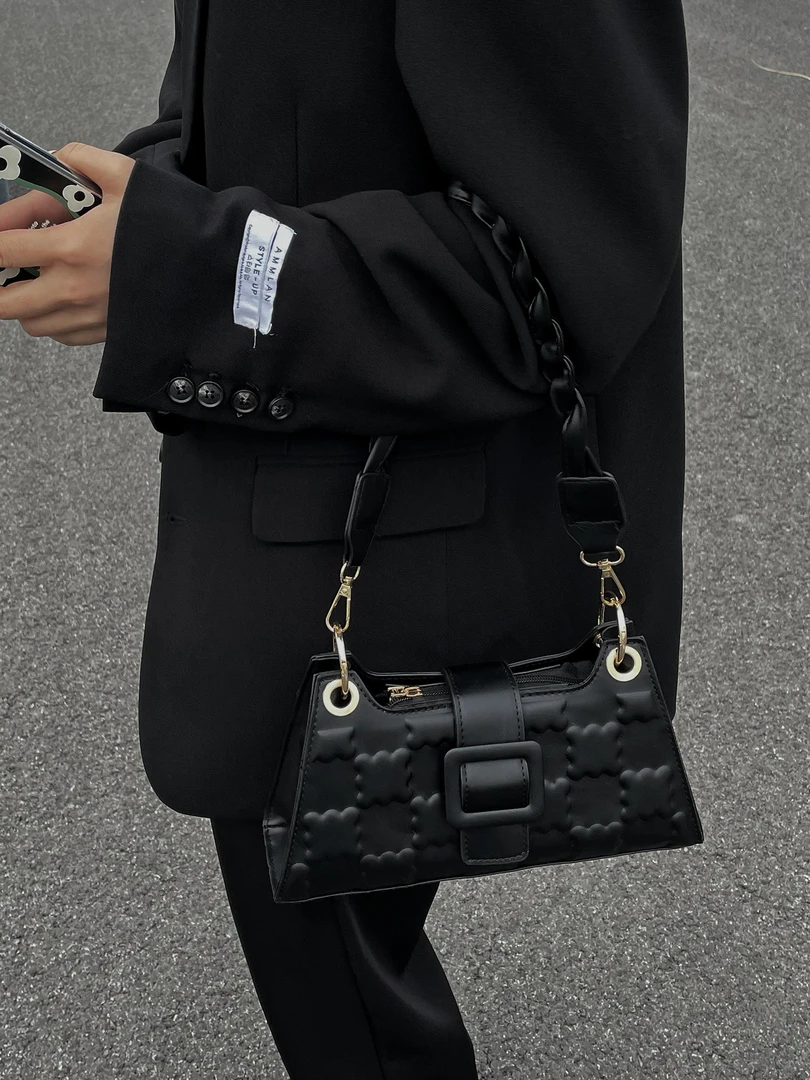 高级感洋气小众设计包包女2024春季新款爆款手提单肩斜挎包腋下包