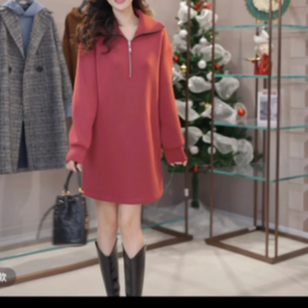 阿玛施卫衣连衣裙