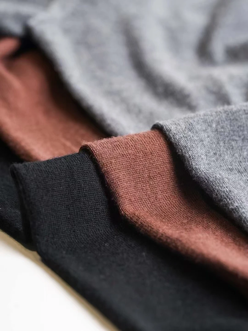 阿玛施四色羊毛打底衫