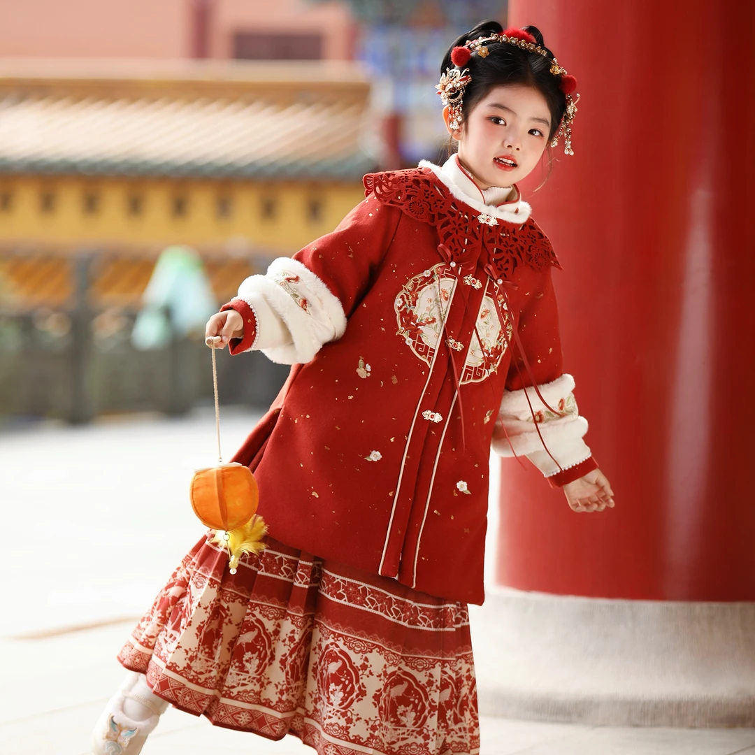 【踏雪寻梅】女童拜年服冬季新款汉服儿童过年喜庆女宝马面裙套装
