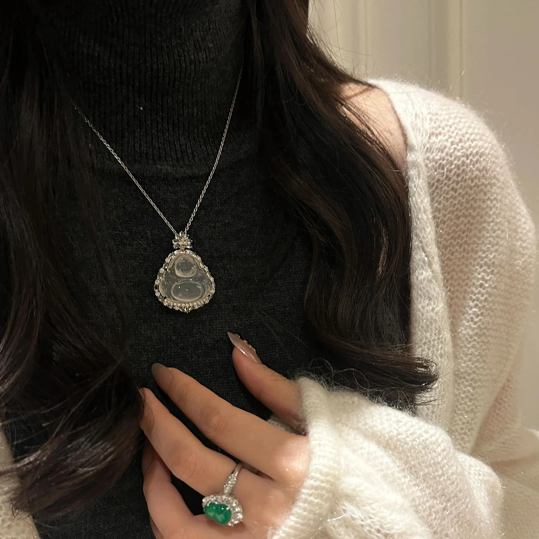 天然高品冰透大肚佛玛瑙玉髓吊坠小众轻奢弥勒佛项链女款礼物推荐