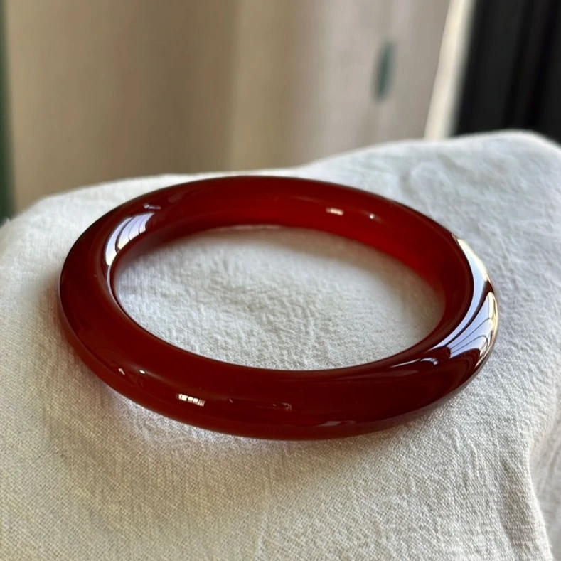 牛血红玉髓玛瑙手镯高冰透镯子送女友本命年礼物多样性发一