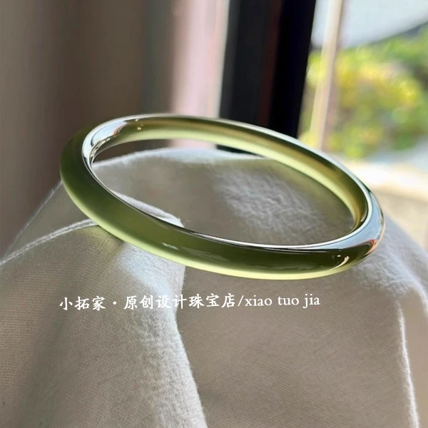 冰透玉髓橄榄绿玉手镯正品天然苦茶冰玛瑙玉石镯子首饰多样性发一