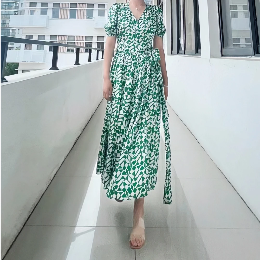 【荟老师严选】收腰约会印花连衣裙女装轻奢HHB