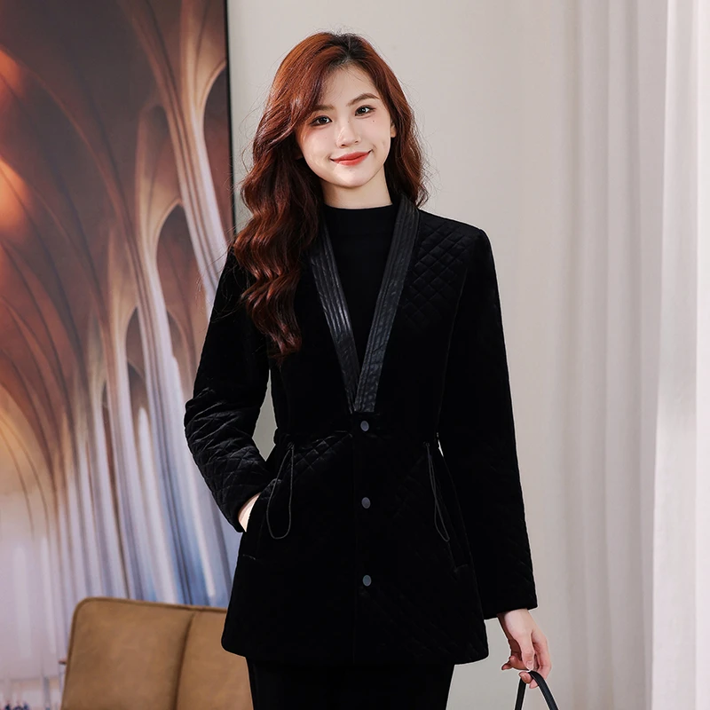 高级感丝绒棉衣秋冬新款时尚气质显瘦拼皮夹棉韩版小西装黑色外套