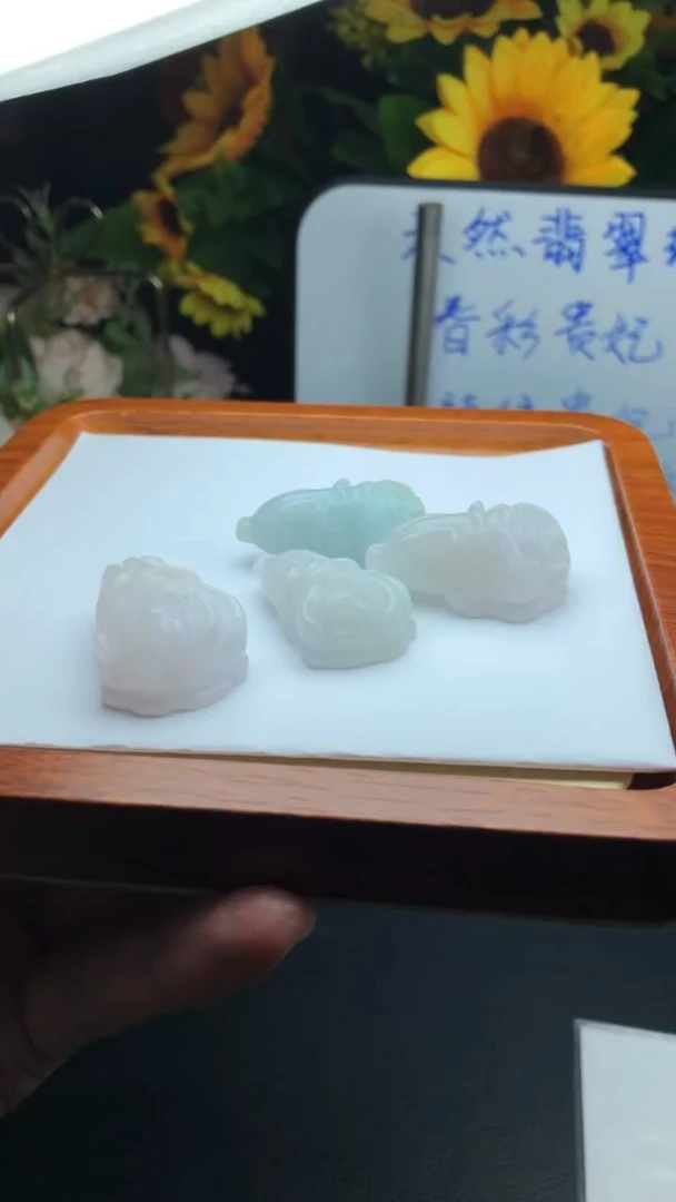 【闪购商品】翡翠白菜未镶嵌多样性发一件