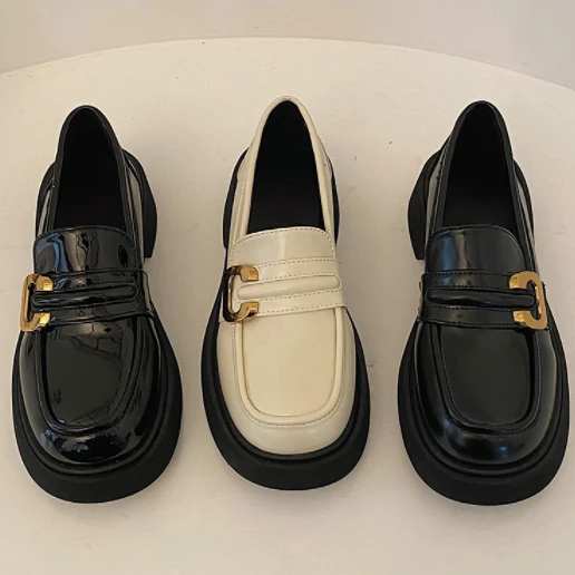 法式复古小皮鞋女2023年春季新款英伦风显脚小黑色粗跟厚底乐福鞋