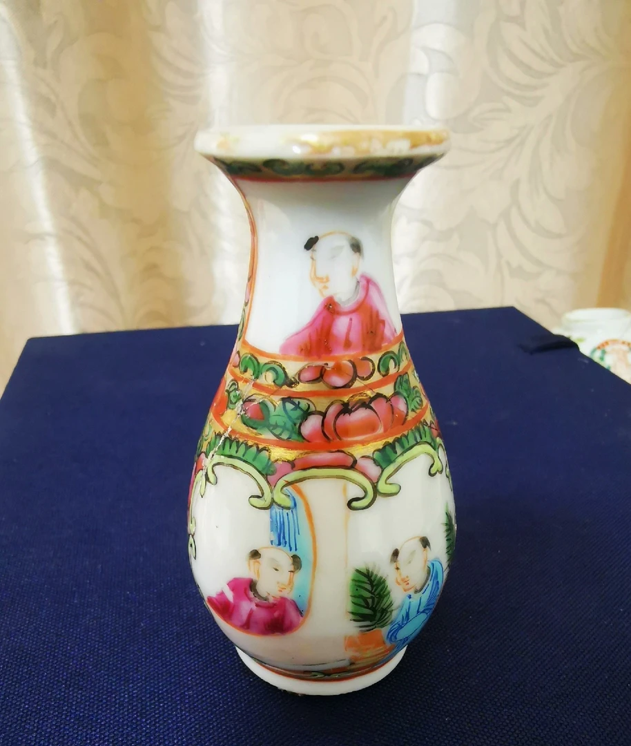 风格玉壶春瓶彰显古典韵味