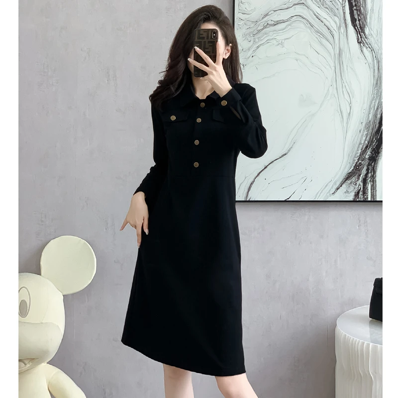艾墨儿秋冬装新款赫本风小黑裙遮肚子显瘦Polo领气质连衣裙8608