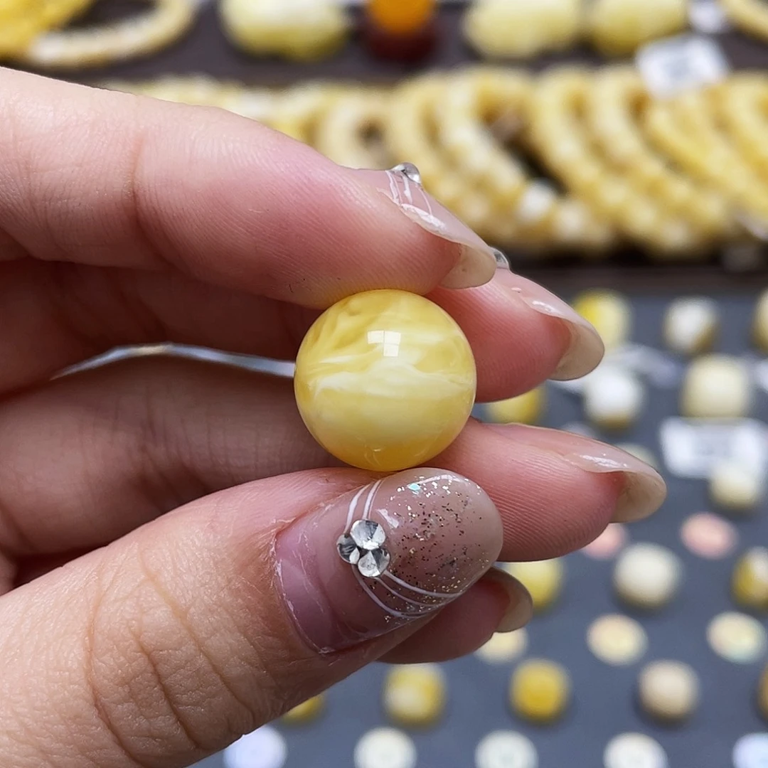 琥珀裸石未镶嵌忆*蜜蜡圆珠13.7mm
