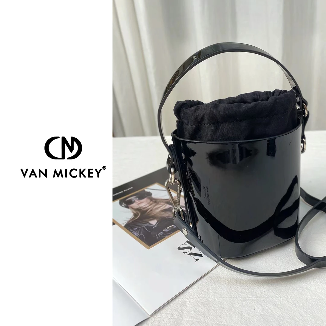 [坤坤定制]时尚百搭女士潮流水桶包