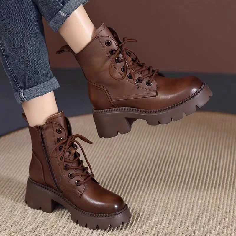 2024年小个子增高显瘦马丁靴女款英伦风早秋单靴时尚百搭