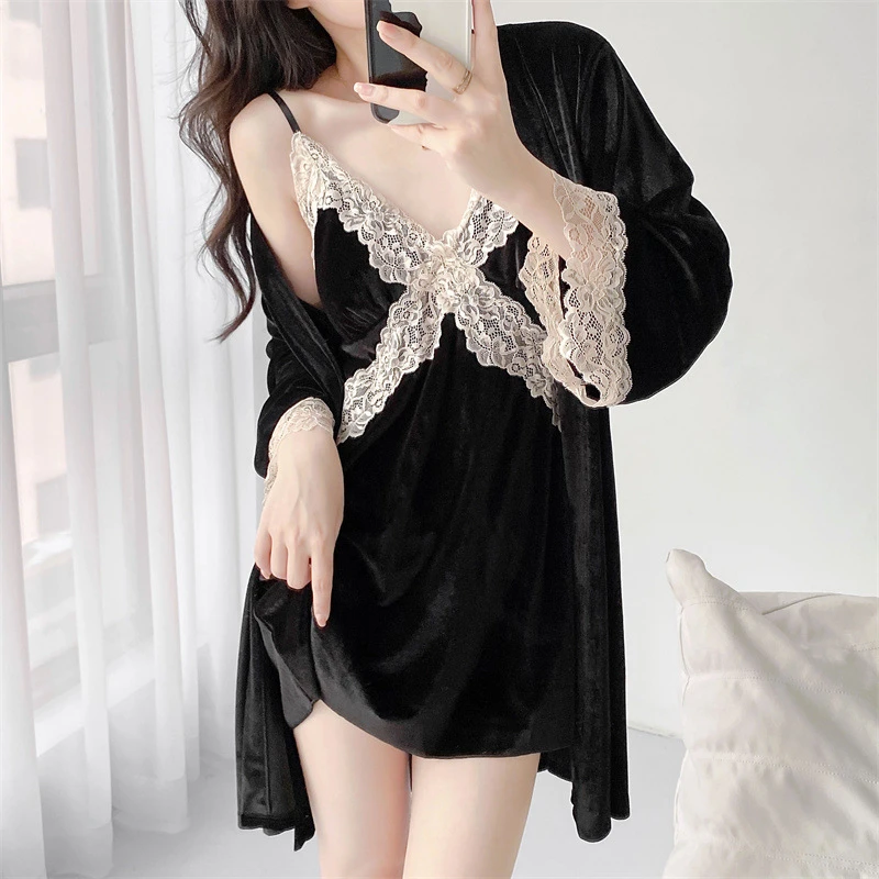【绒韵】性感丝绒睡衣蕾丝优雅丝绒长袖家居服女士网红露背吊带睡裙