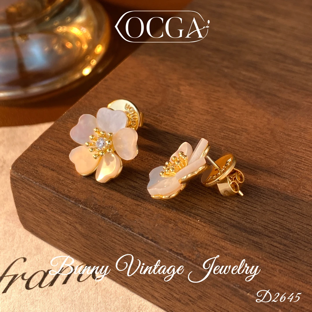 D2645法★【栀子花】秋冬OCGA欧斯伽斯 耳钉